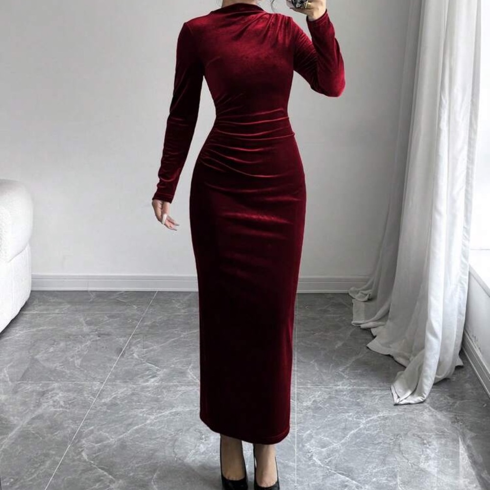 Elegant Burgundy Long Sleeve Dress